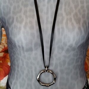 CHICO'S  Nacklace. Leather long strap.